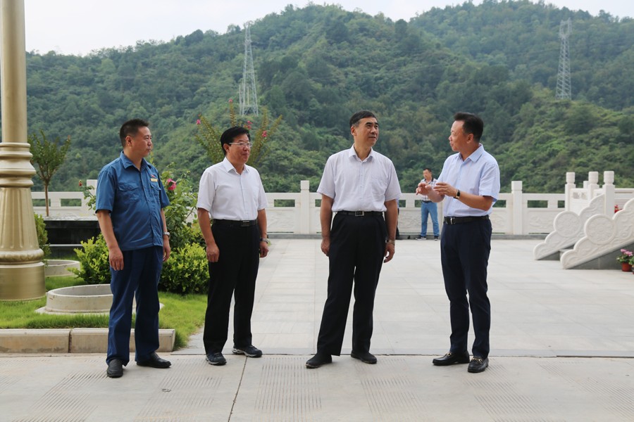 24-2018年8月，全省綠色礦山建設(shè)現(xiàn)場會在金徽股份召開，時任副省長李斌出席會議并做重要講話。.jpg